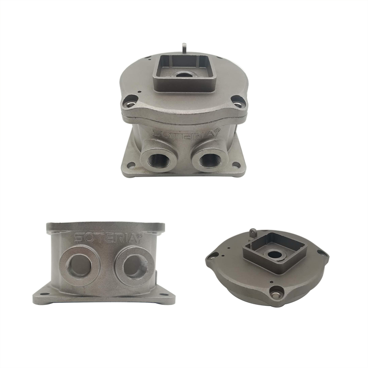 Cast pipe fittings and connector parts with machined connection surfaces