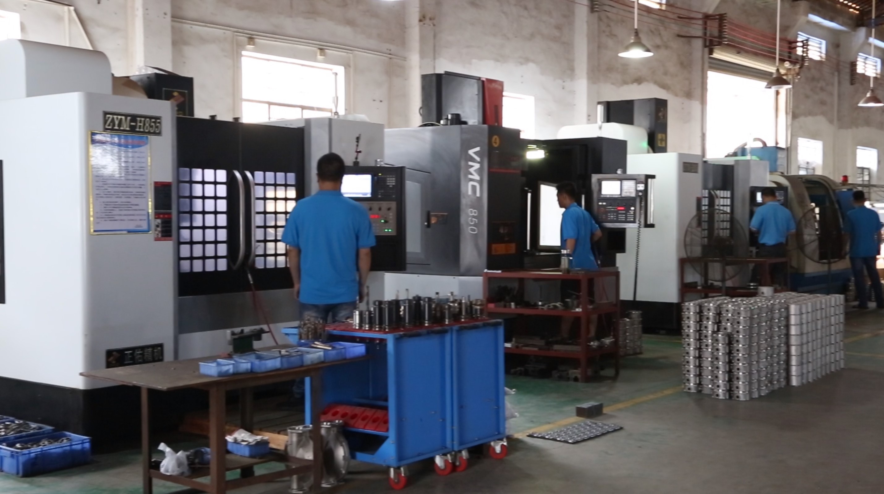 Zeren CNC machining workshop supporting precision machining of custom steel castings